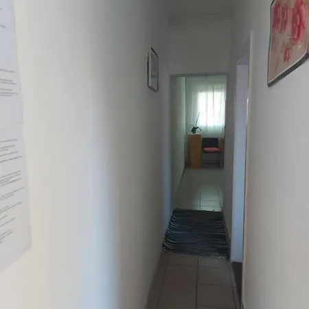 بيت ضيافة Centrum-tapolca Szive *